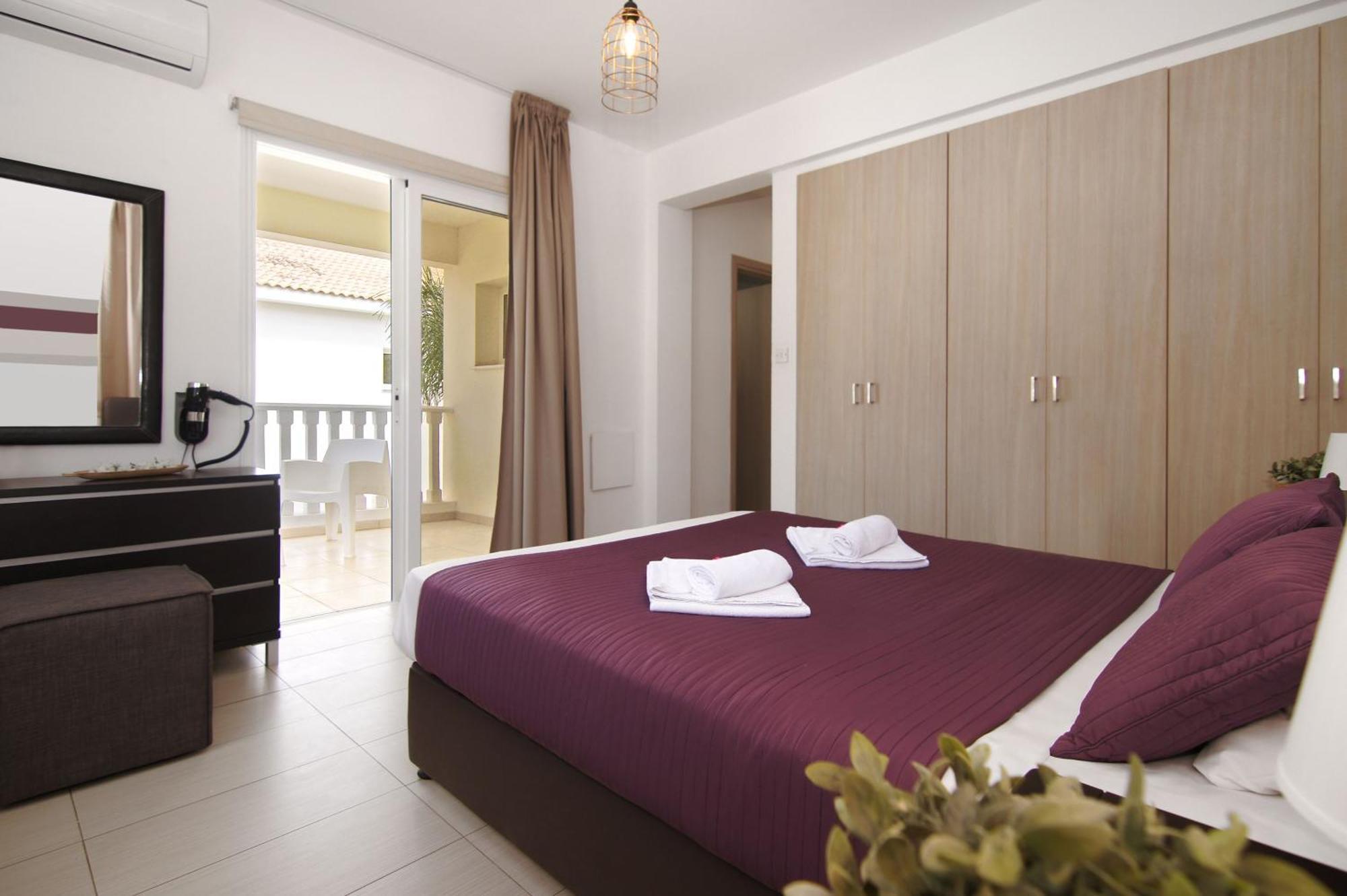 Nissi Sapphire Villa Ayia Napa Eksteriør billede